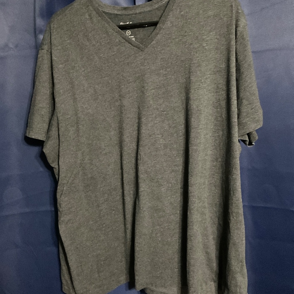 Lot of four 2XL T-shirts. M08 - Picture 5 of 10